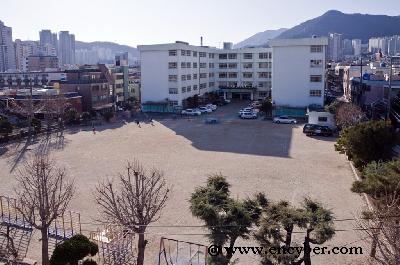 여고초등학교