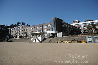 강릉명륜고등학교