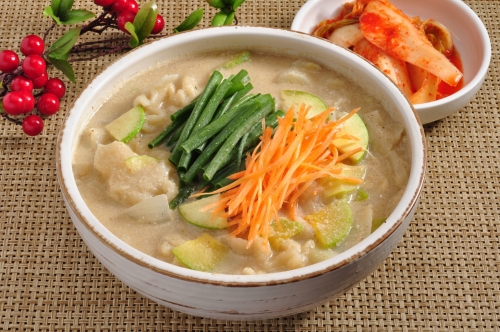 장비빔국수와굴국밥보쌈 분당서판교점