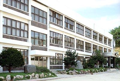 신명중학교