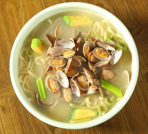 황도바지락칼국수