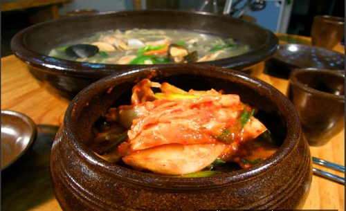 항아리 손 칼국수