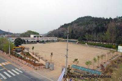 세지중학교