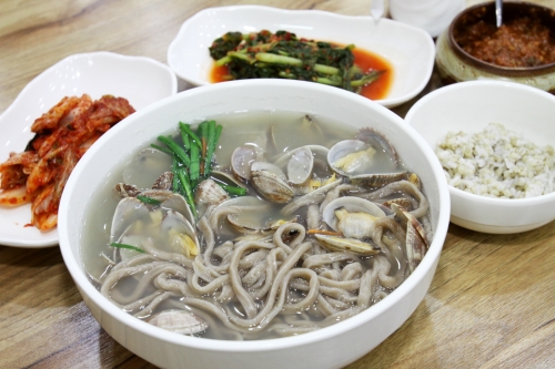 일산봉이칼국수 쭈꾸미보쌈