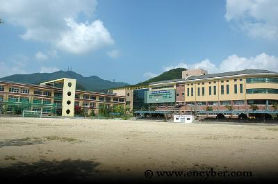 산내초등학교