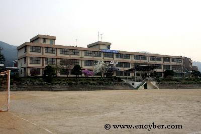 화광중학교