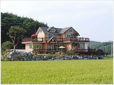 솔마루 황토 펜션