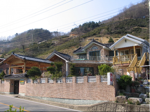 지리산정자나무펜션