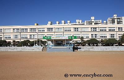 이수중학교