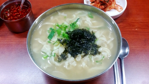 추억의홍두깨칼국수&왕돈까스