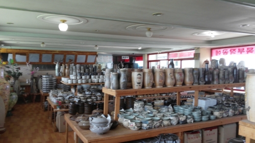 아산만화분항아리전시장