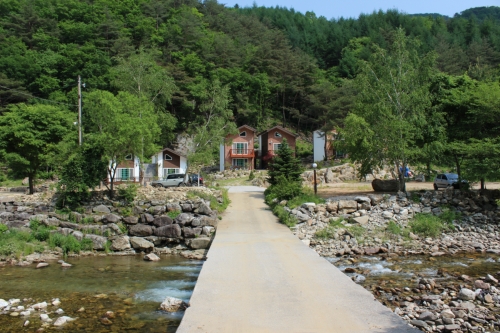 더불어사는터