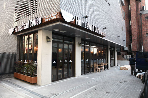 홈스테드 대학로점 내부 또는 관련 모습