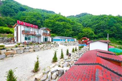 하늘아래