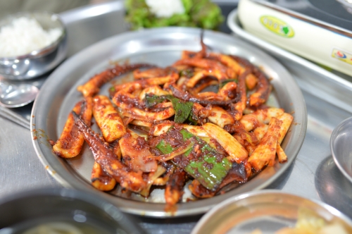 돈불식당