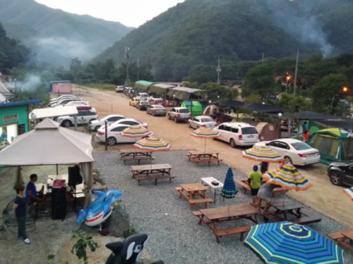 산아래캠핑장