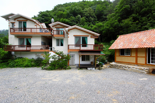 산새소리펜션