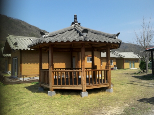 인다락 마을