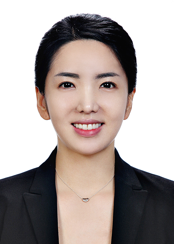 현대 사진관 내부 또는 관련 모습