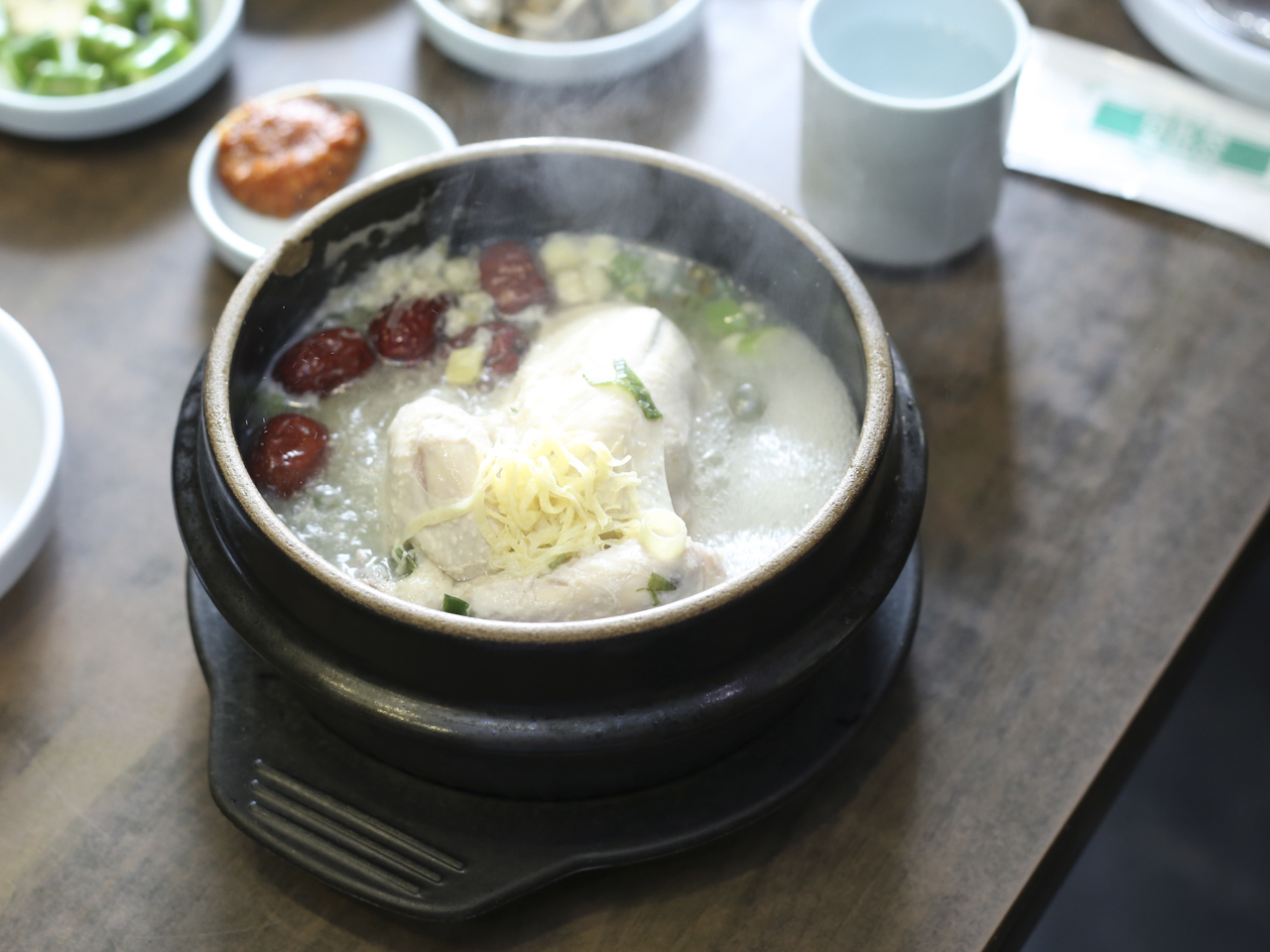 고려조삼계탕 상무점