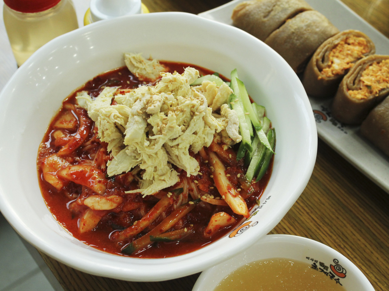 미사리밀빛초계국수 수원연다라점