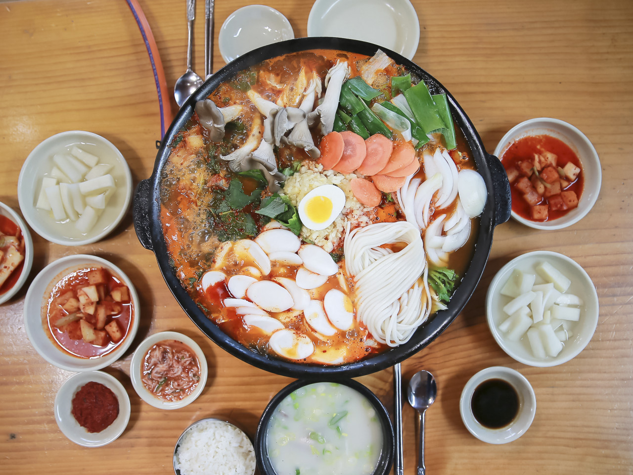약수집 반려동물 동반 애견카페