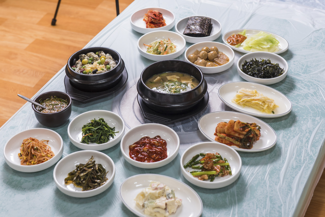 창리꽃게장굴밥집