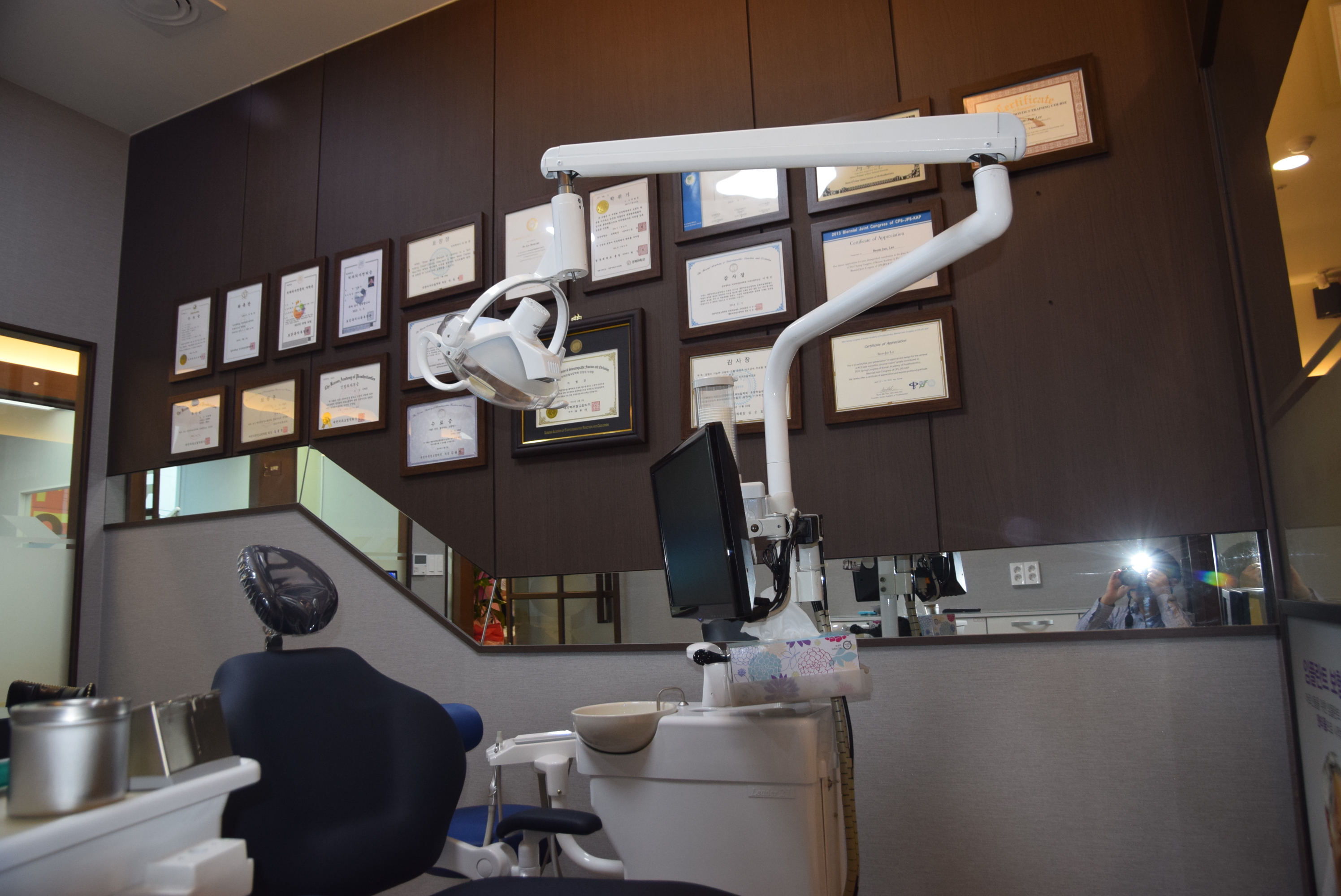 E건강치과의원 대표 이미지