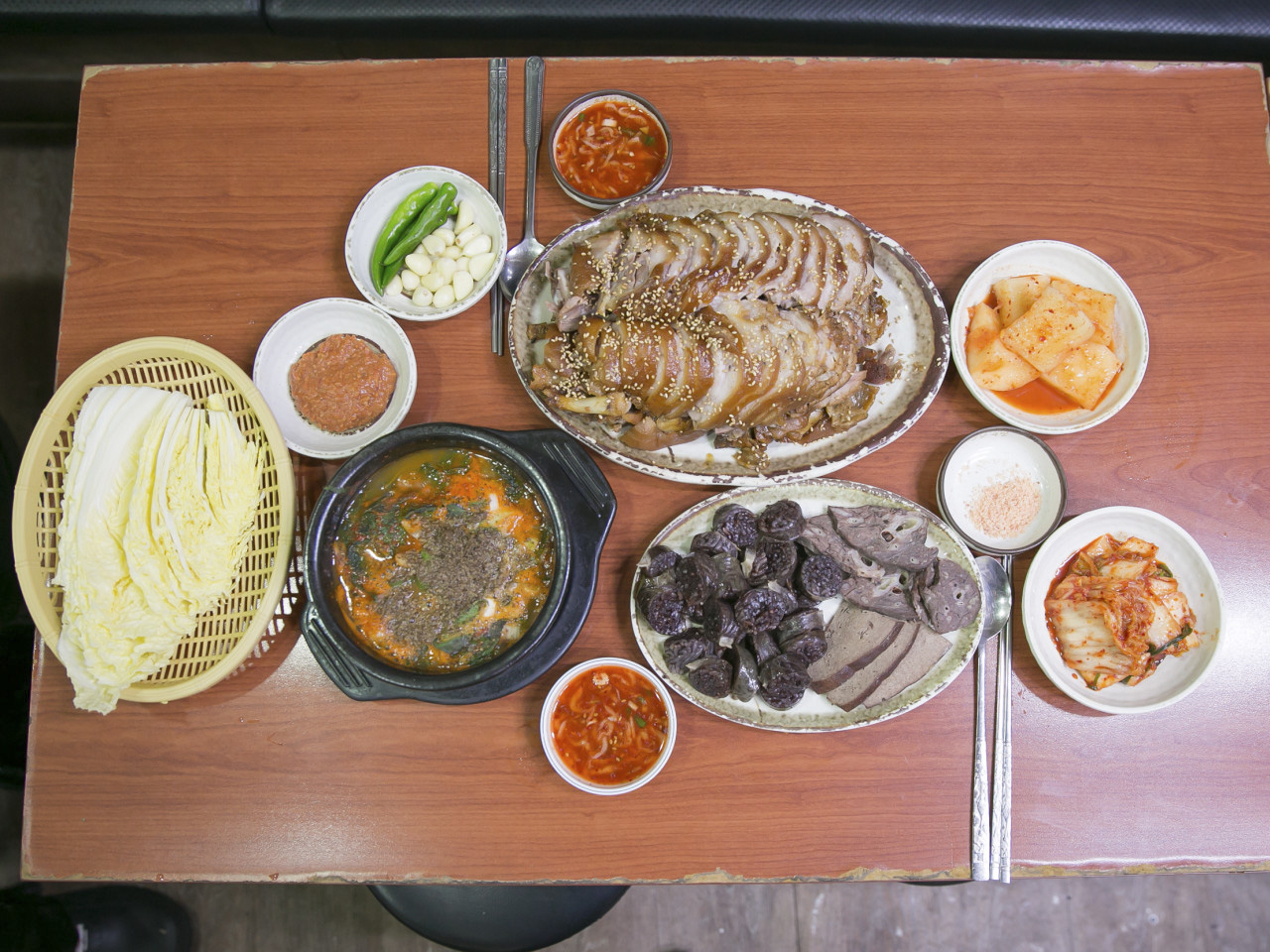 마포소문난원조족발