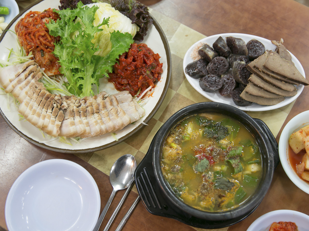 마포유가궁중족발 마포본점