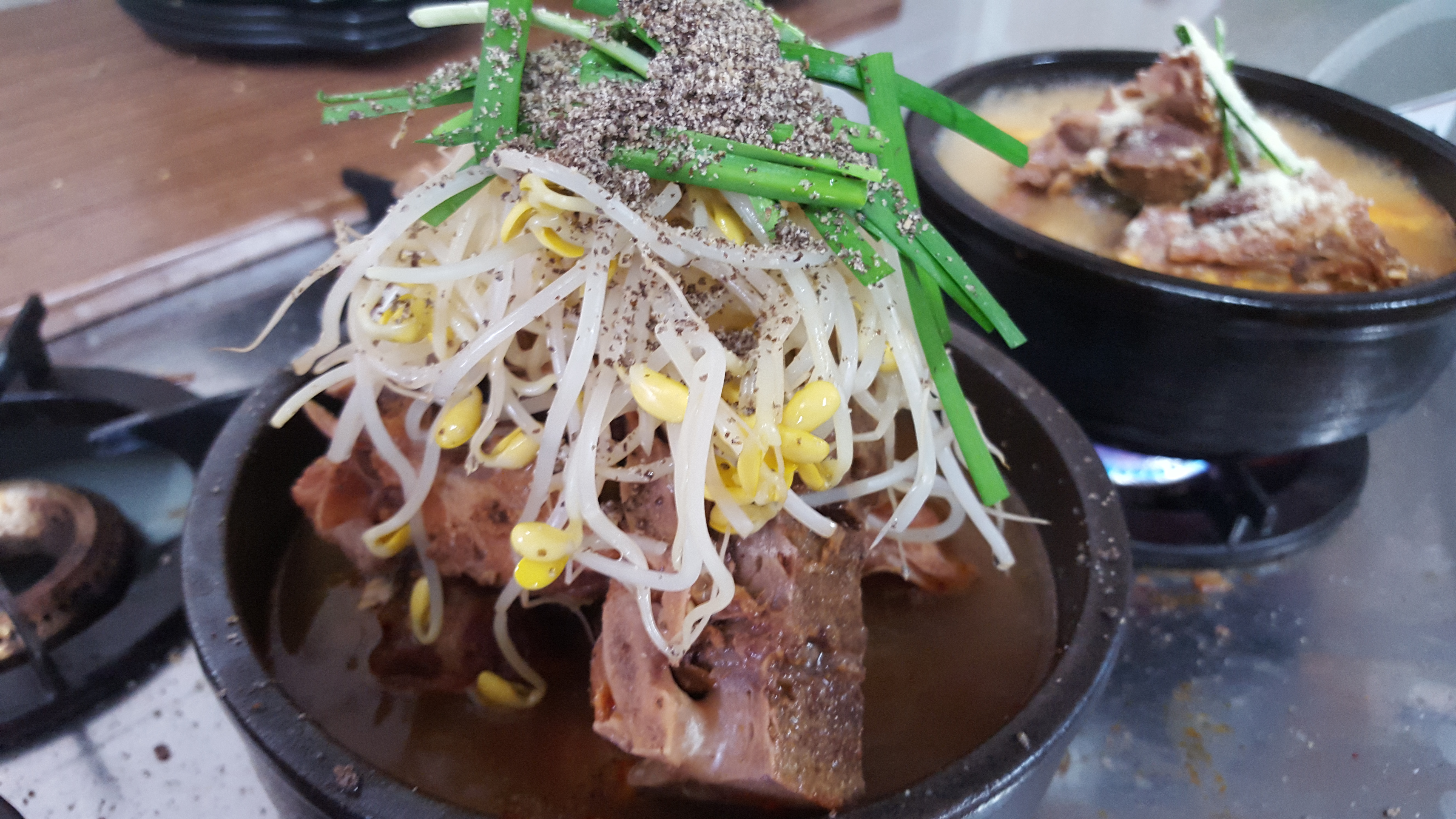 청춘감자탕순대국 봉담직영점