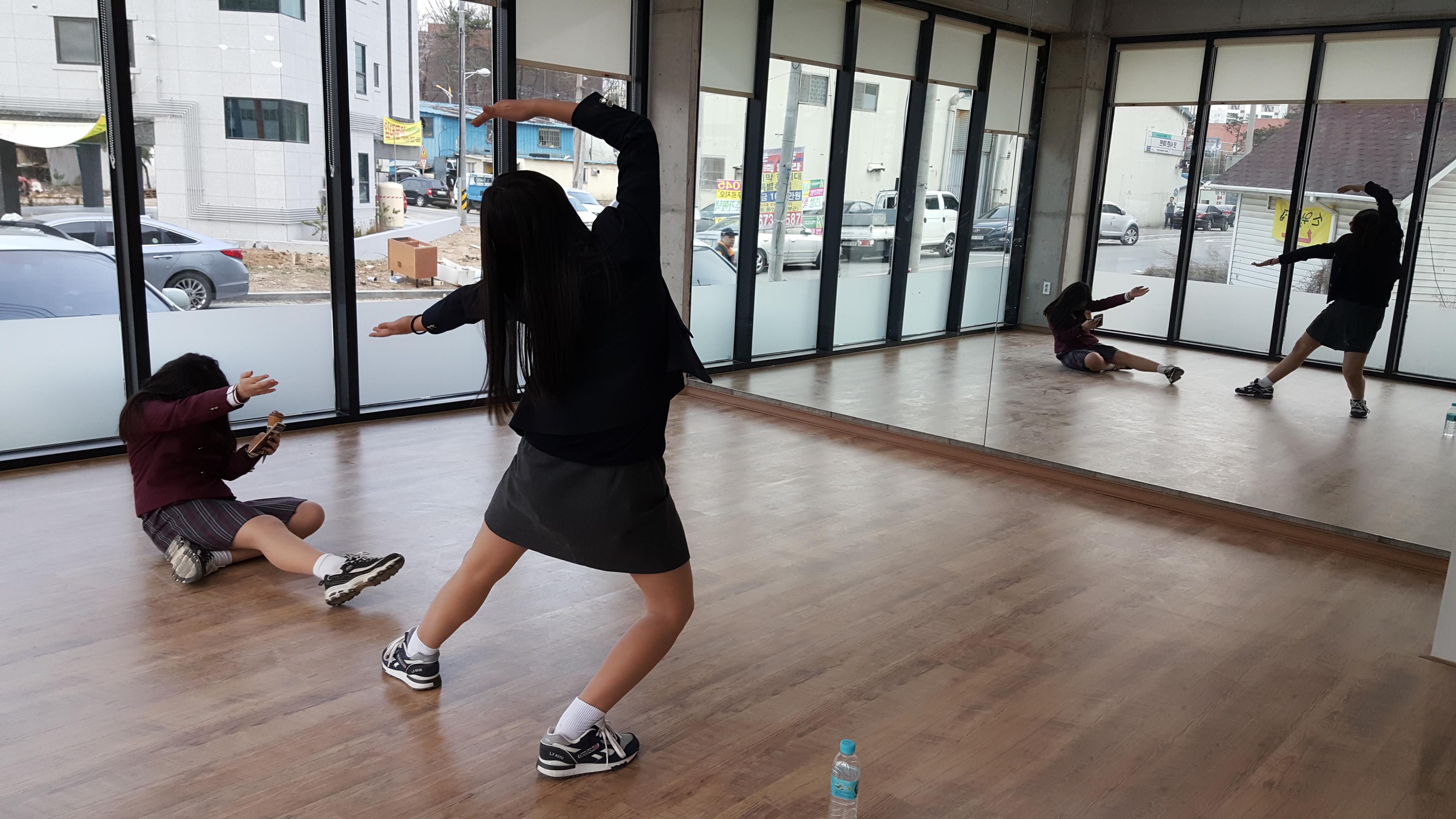뿌리실용음악학원