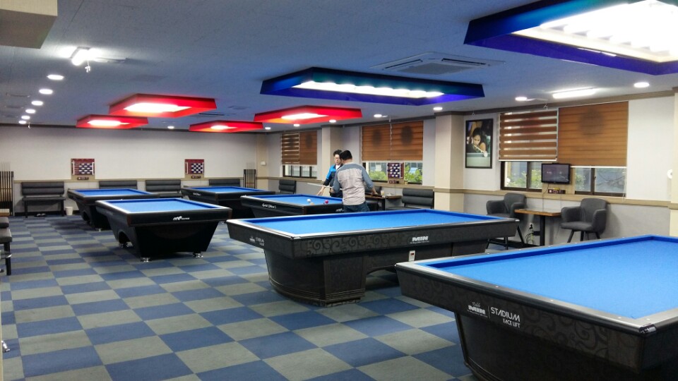 JS Billard Club 내부 또는 관련 모습