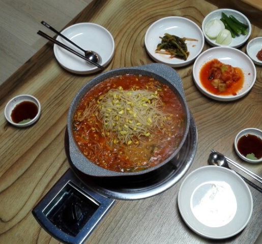장단콩콩나물감자탕