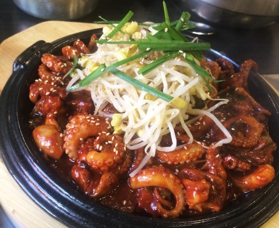 쾌걸쭈꾸미 이촌점