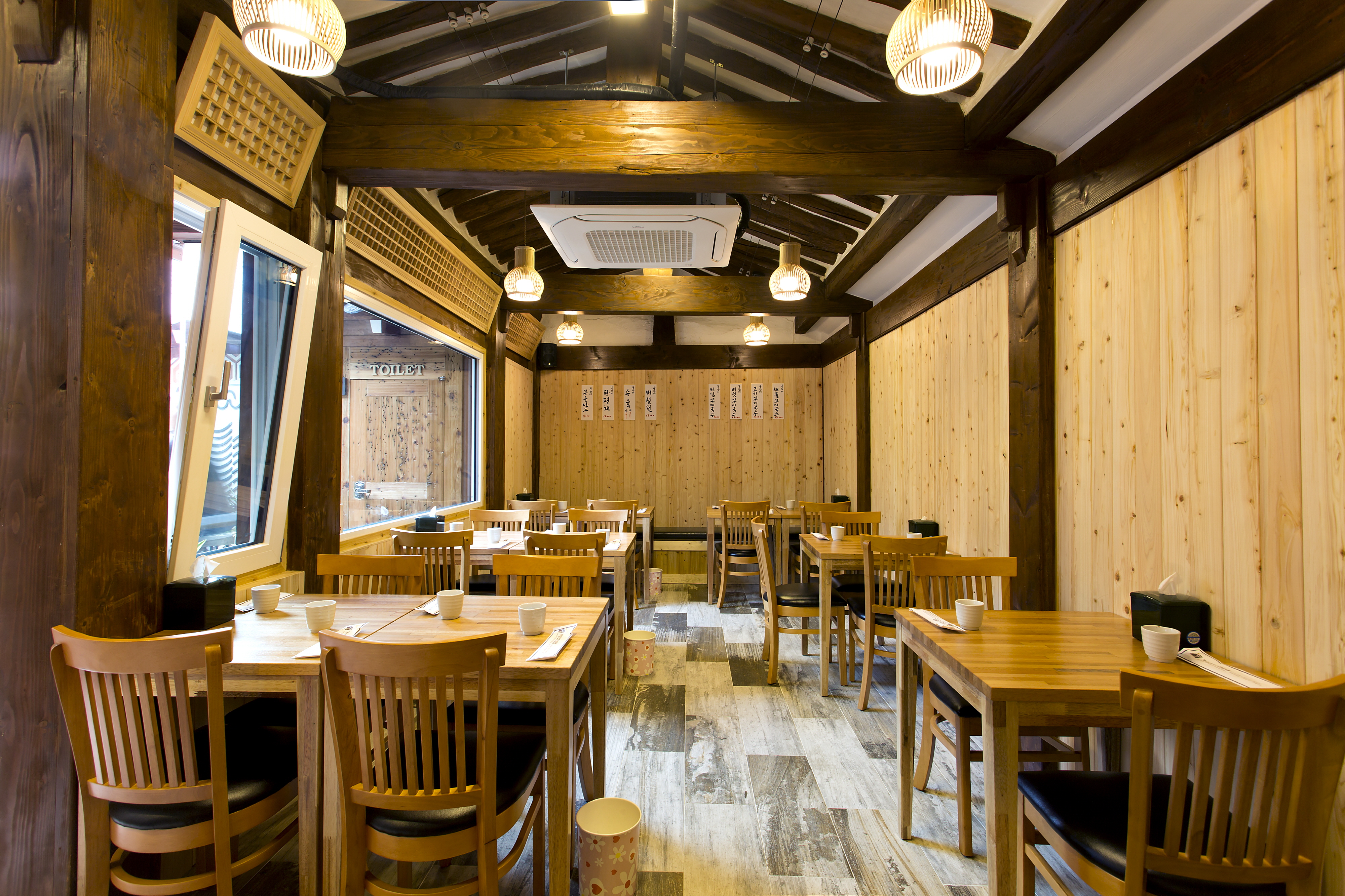 궁안에 꾸미국수 대표 이미지