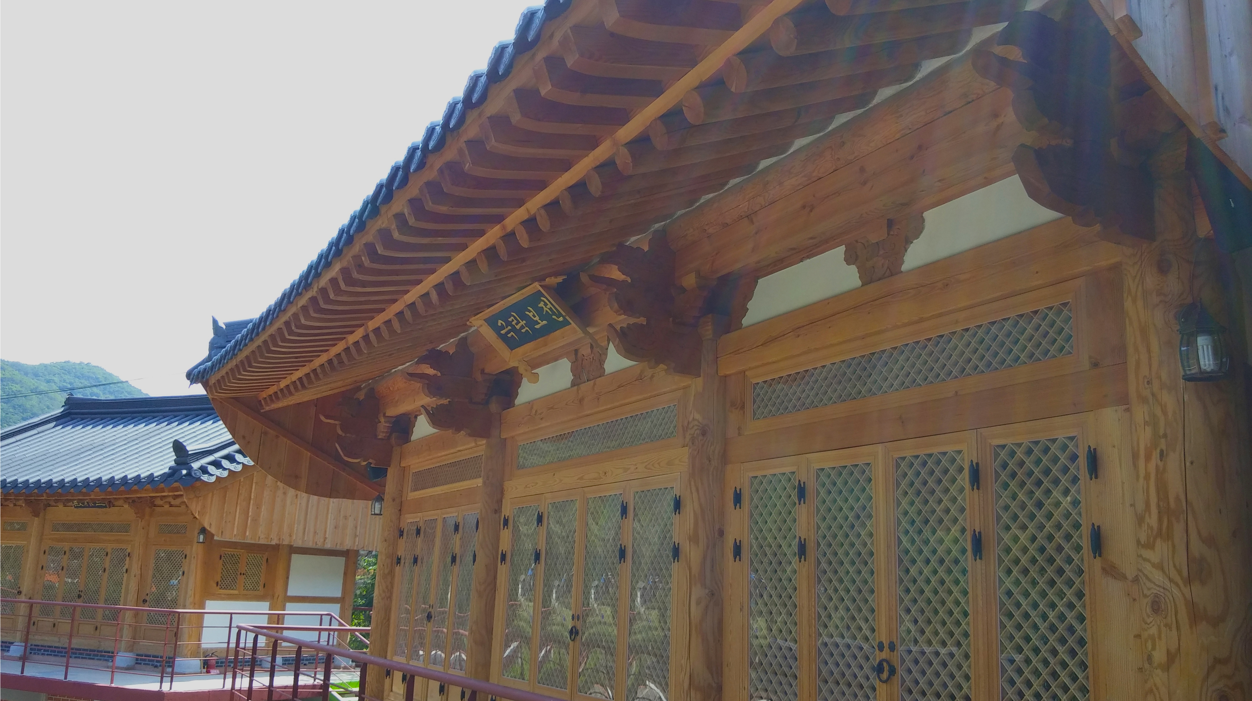 천용지사