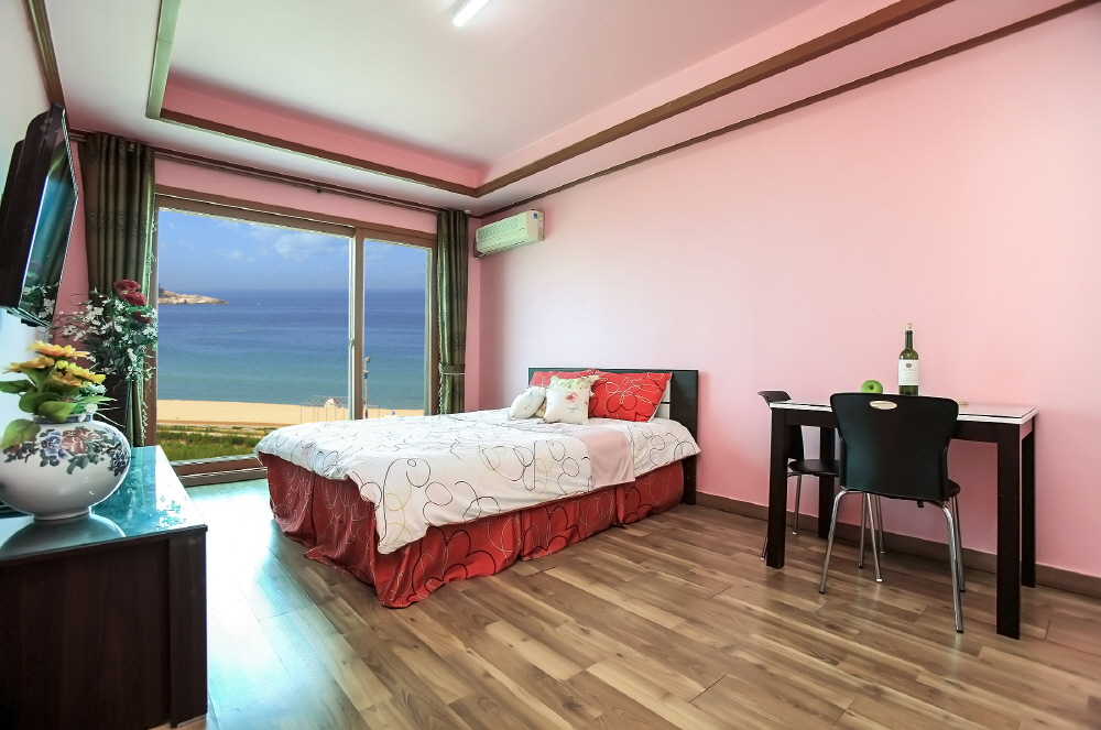 해뜨는집펜션 (Haetteuneun Jip Pension) 3