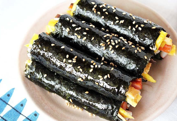 햇빛품은꼬마김밥