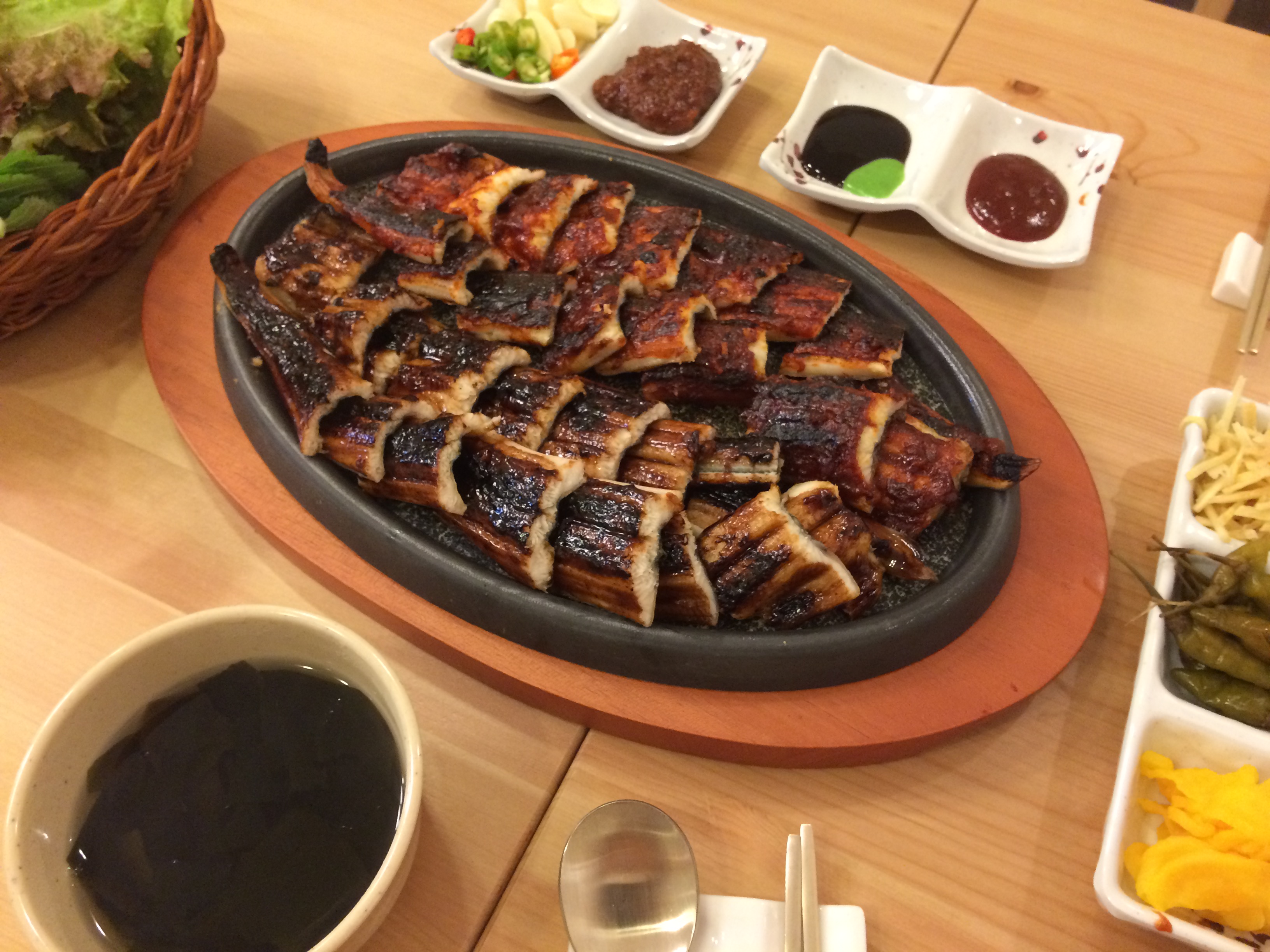 황태곰국 바다장어