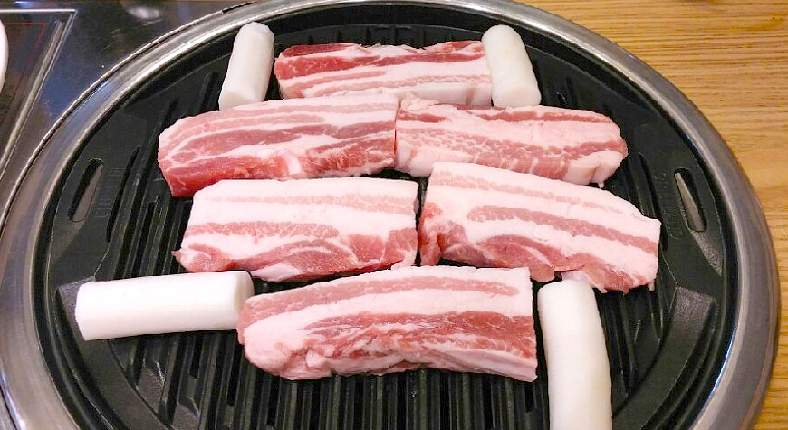 흑돼지삼백식당 용인상현점