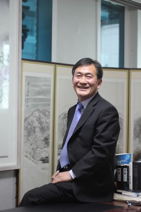 지성철학관