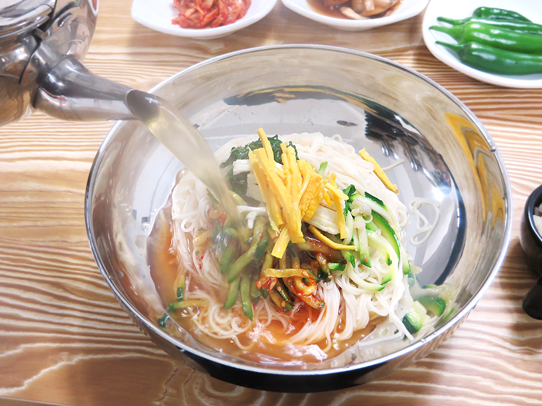 너랑나랑국수랑
