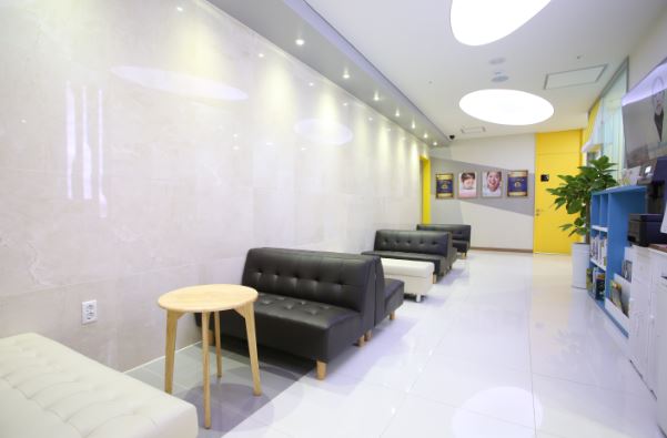 허그맘허그인 심리상담센터 천안직영점 대표 이미지