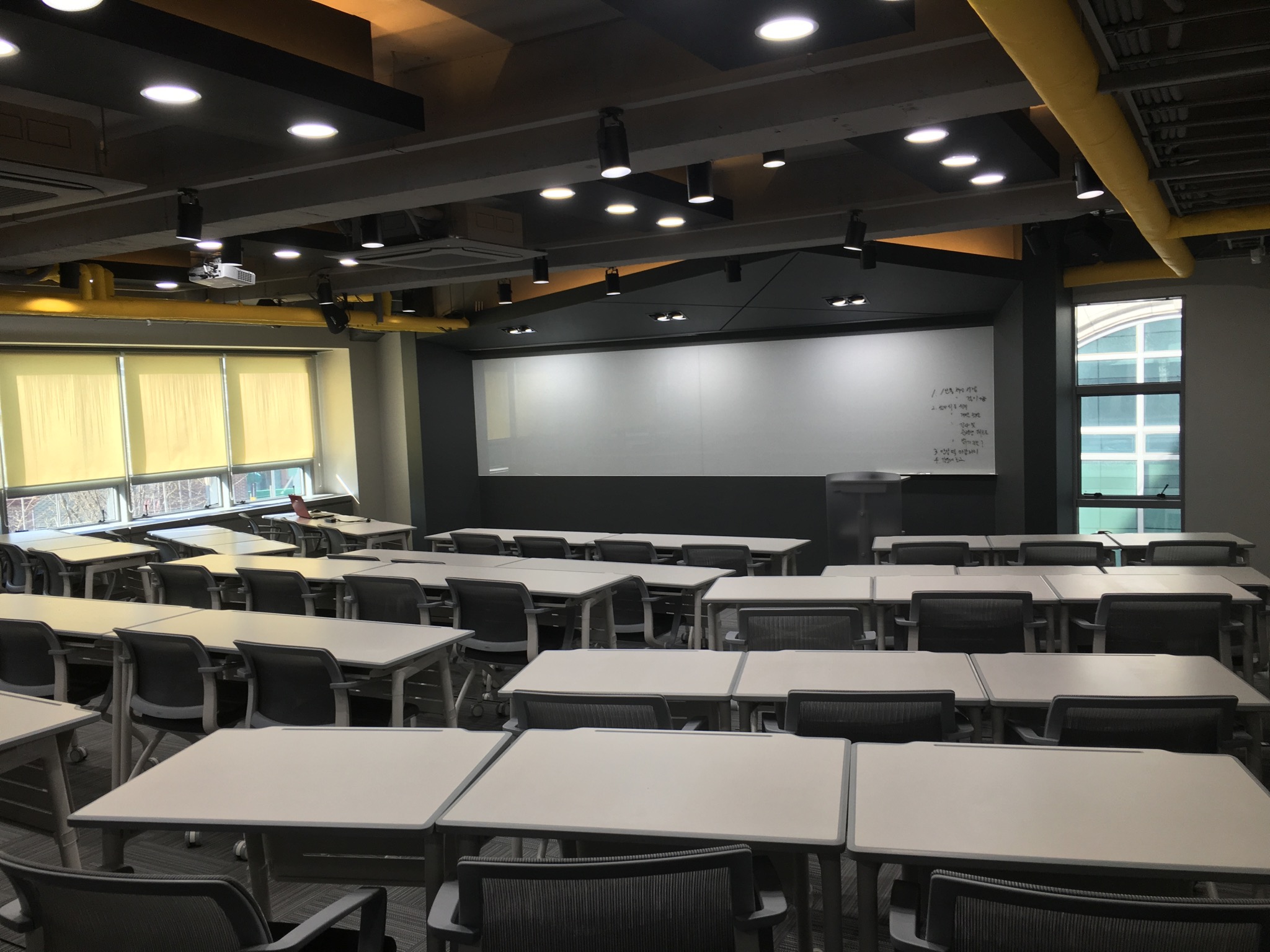 씨에프오아카데미 대표 이미지