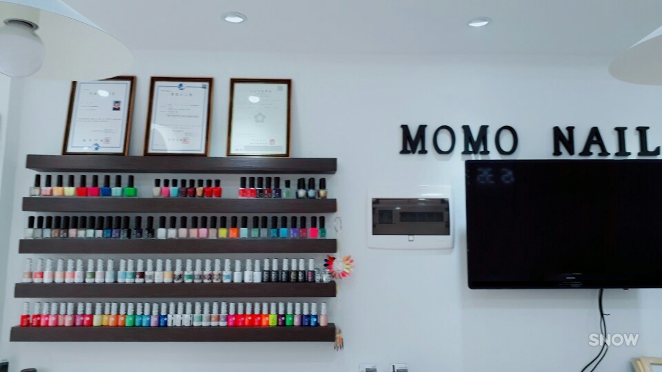 모모네일
