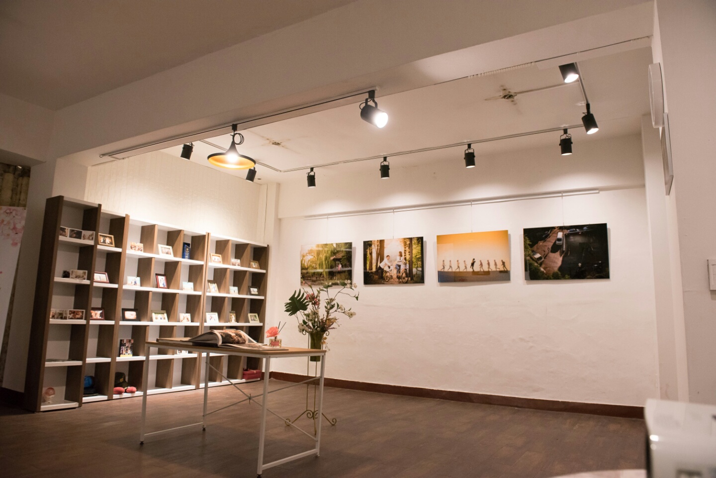 유앤아이필름 대표 이미지