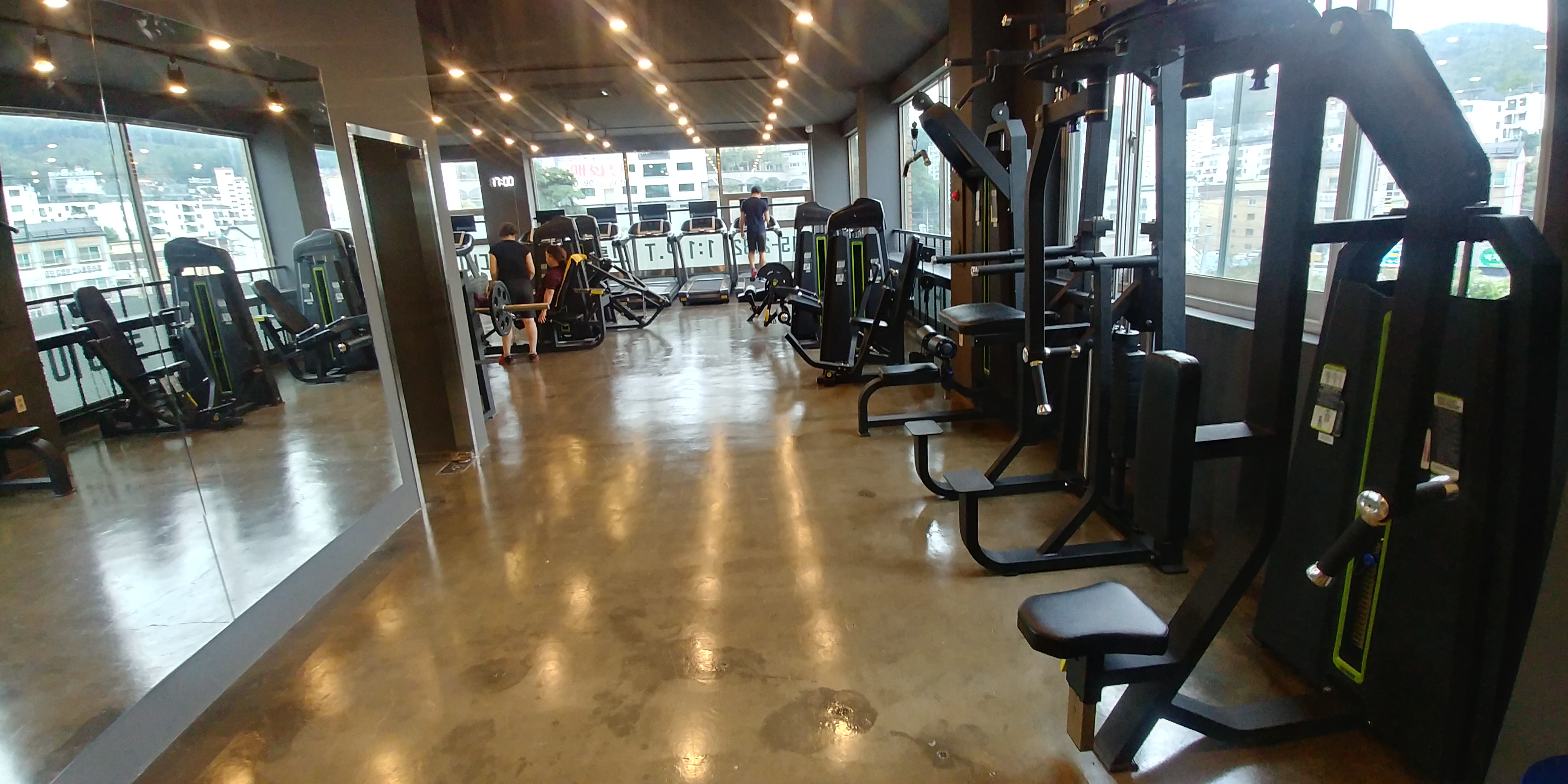 더짐180도 대표 이미지