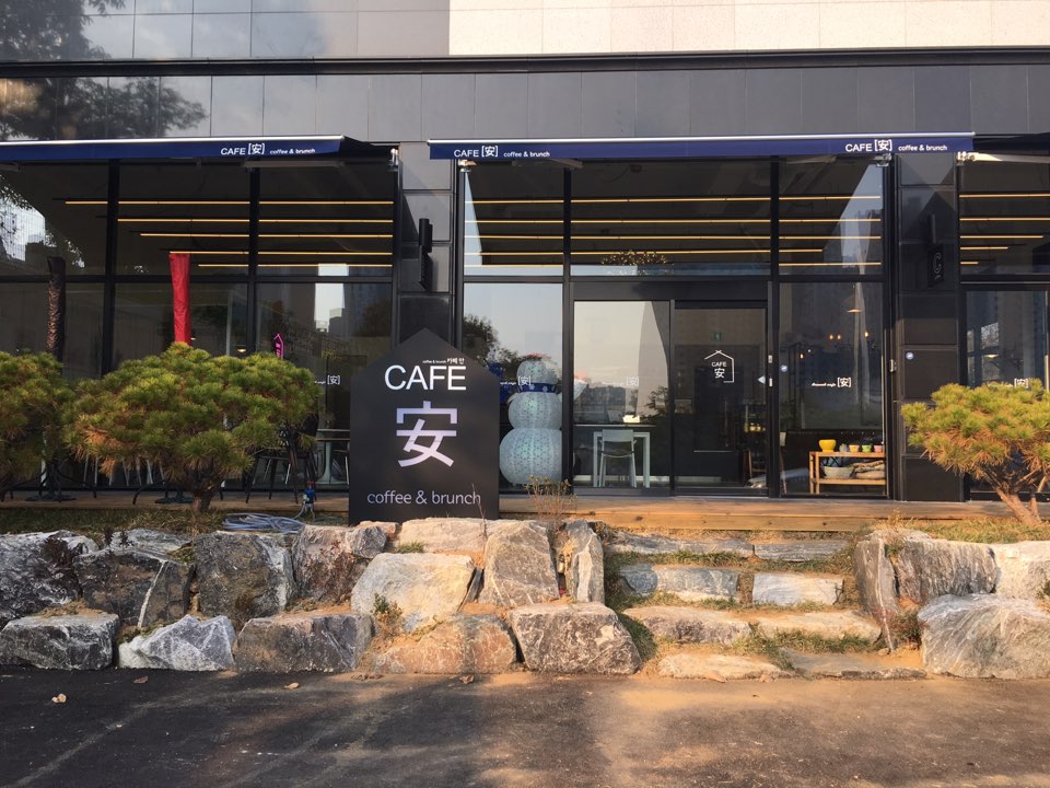 카페 안 오산본점