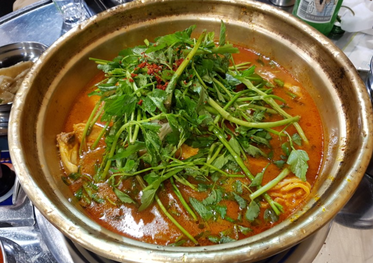 육덕찌개